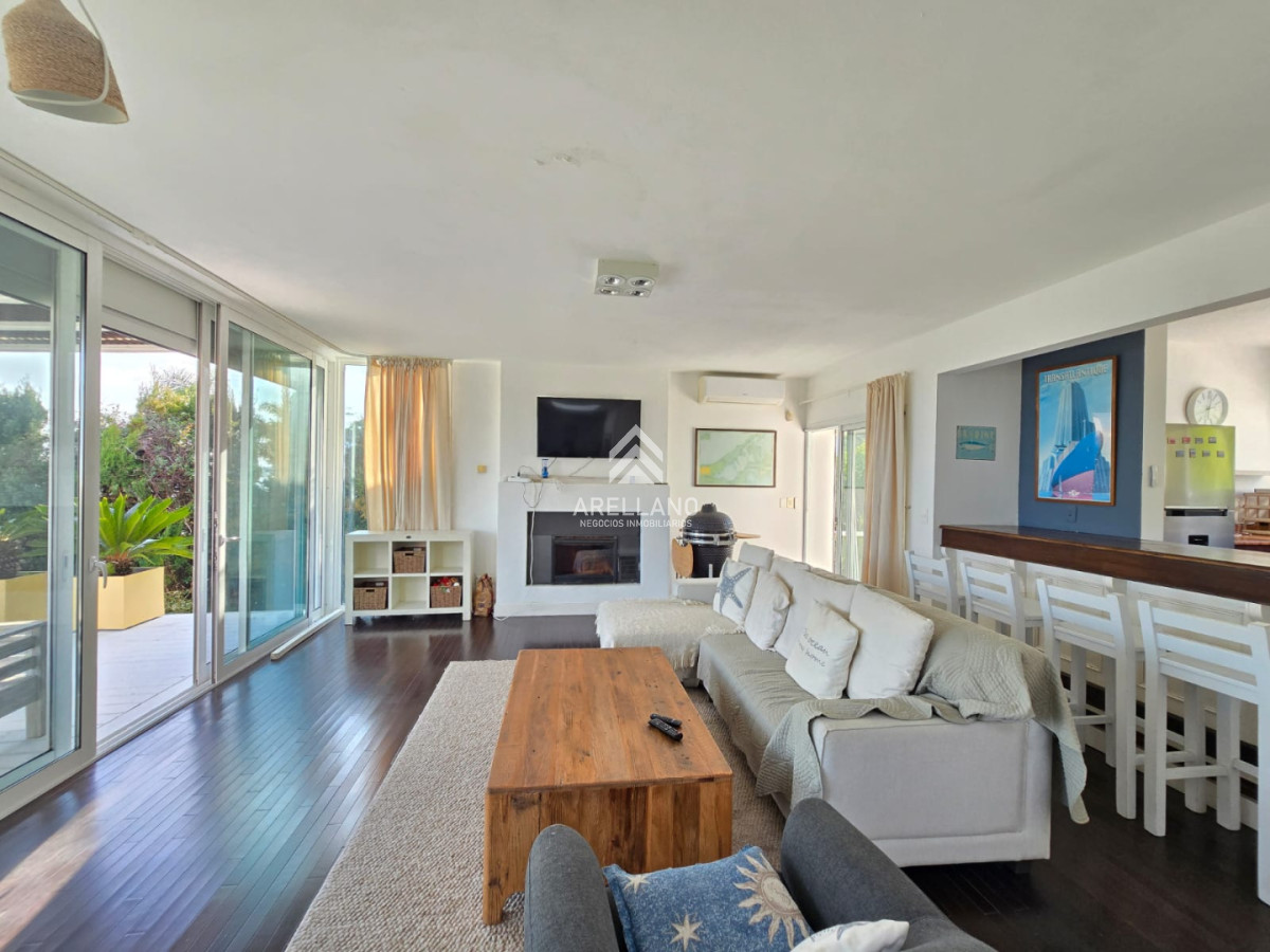 Casa ID.6583 - Venta casa 4 dormitorios Punta Ballena 