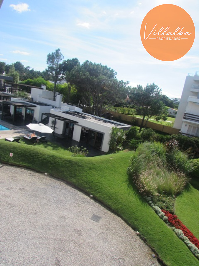 Apartamento ID.2835 - Apartamento en primera línea playa Mansa - Punta del Este