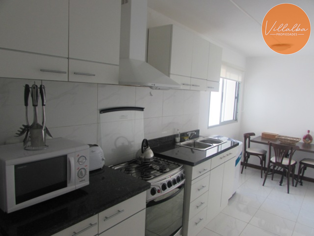 Apartamento ID.2835 - Apartamento en primera línea playa Mansa - Punta del Este
