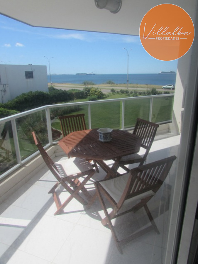 Apartamento ID.2835 - Apartamento en primera línea playa Mansa - Punta del Este