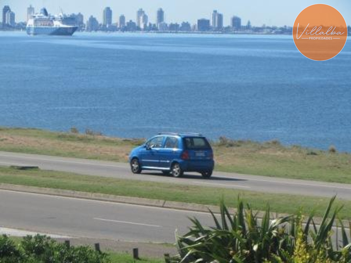 Apartamento ID.2835 - Apartamento en primera línea playa Mansa - Punta del Este