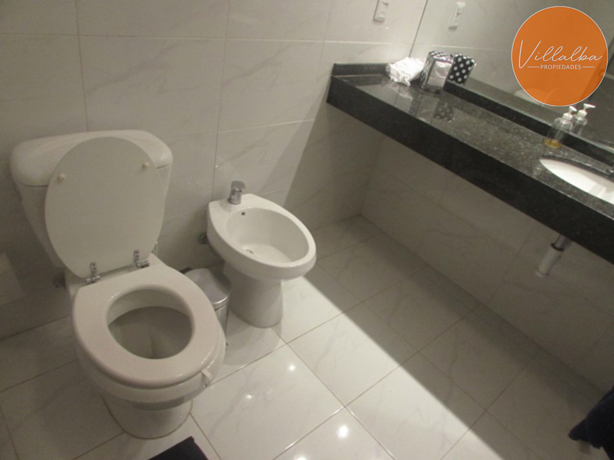 Apartamento ID.2835 - Apartamento en primera línea playa Mansa - Punta del Este