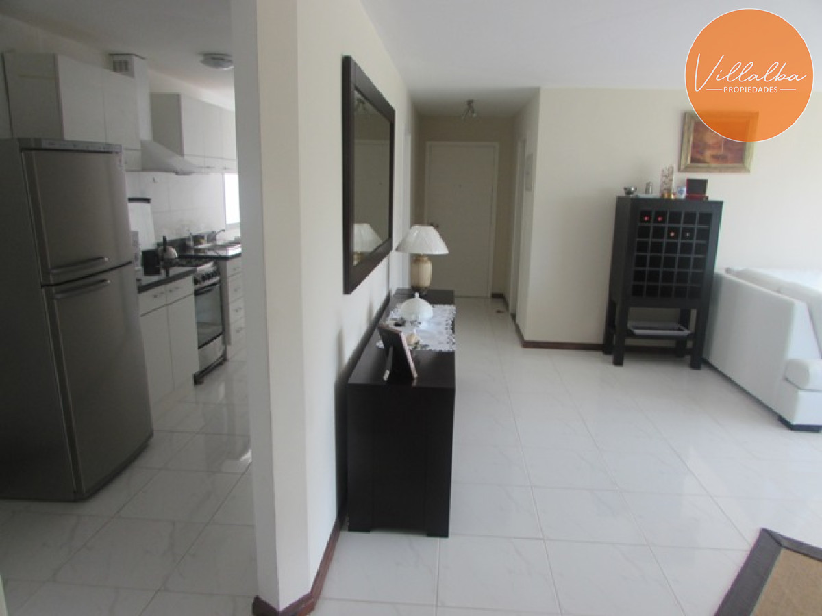 Apartamento ID.2835 - Apartamento en primera línea playa Mansa - Punta del Este