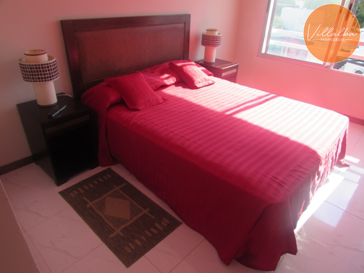 Apartamento ID.2835 - Apartamento en primera línea playa Mansa - Punta del Este