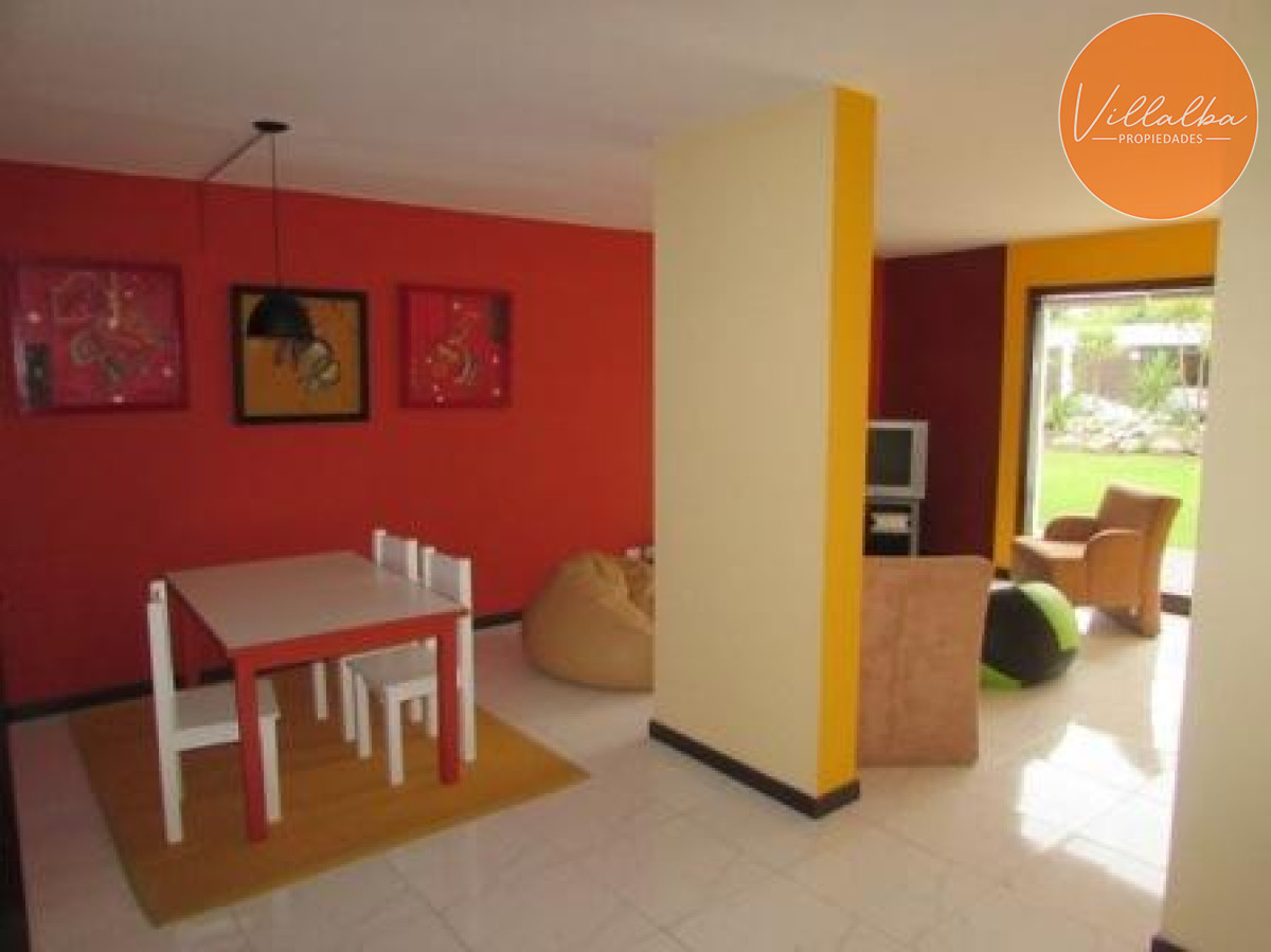 Apartamento ID.2835 - Apartamento en primera línea playa Mansa - Punta del Este