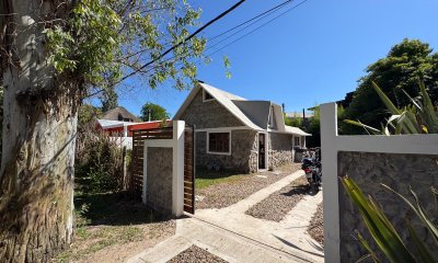 Venta de casa de 2 Dormitorios, reciclada, en El Tesoro, La Barra