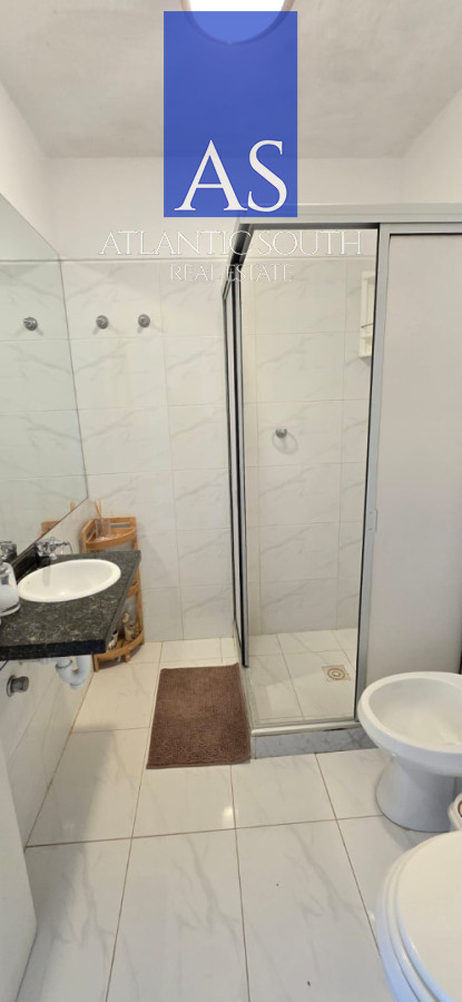Apartamento ID.4496 - Apartamento 3 dormitorios frente al mar Playa Mansa Pinares moderno con cochera