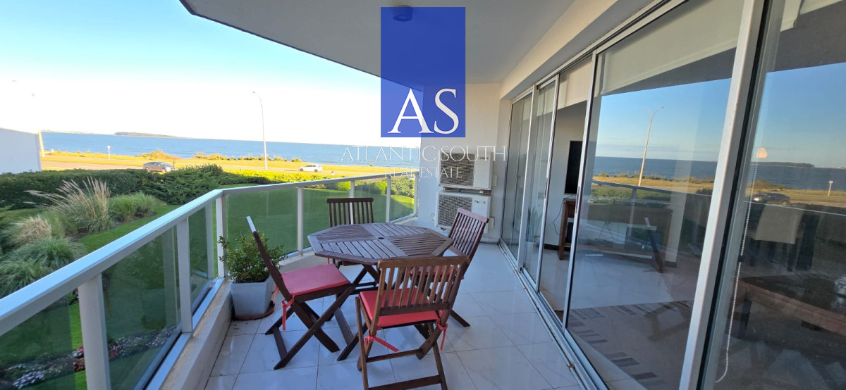 Apartamento ID.4496 - Apartamento 3 dormitorios frente al mar Playa Mansa Pinares moderno con cochera