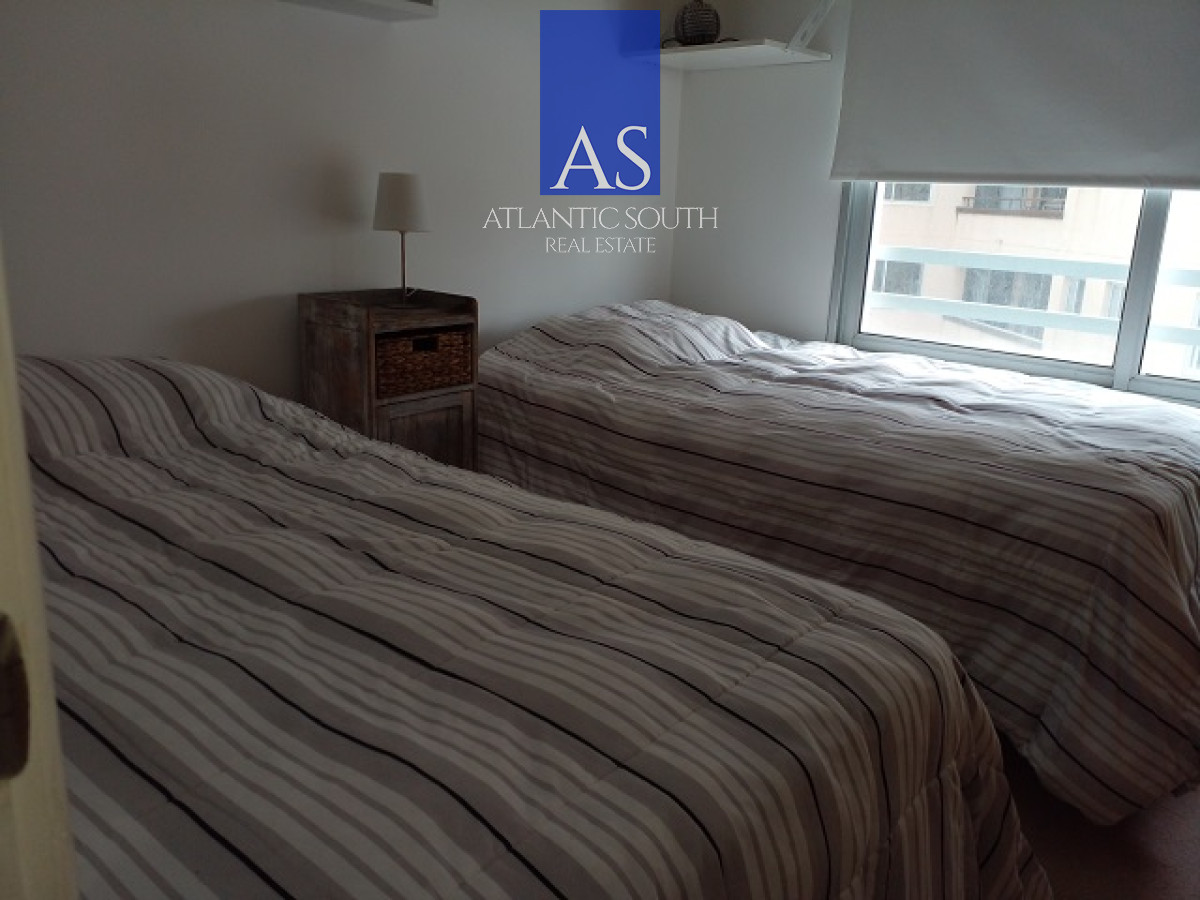 Apartamento ID.4654 - Apartamento moderno 3 dormitorios frente al mar primera línea Playa Mansa Pinares Punta del Este