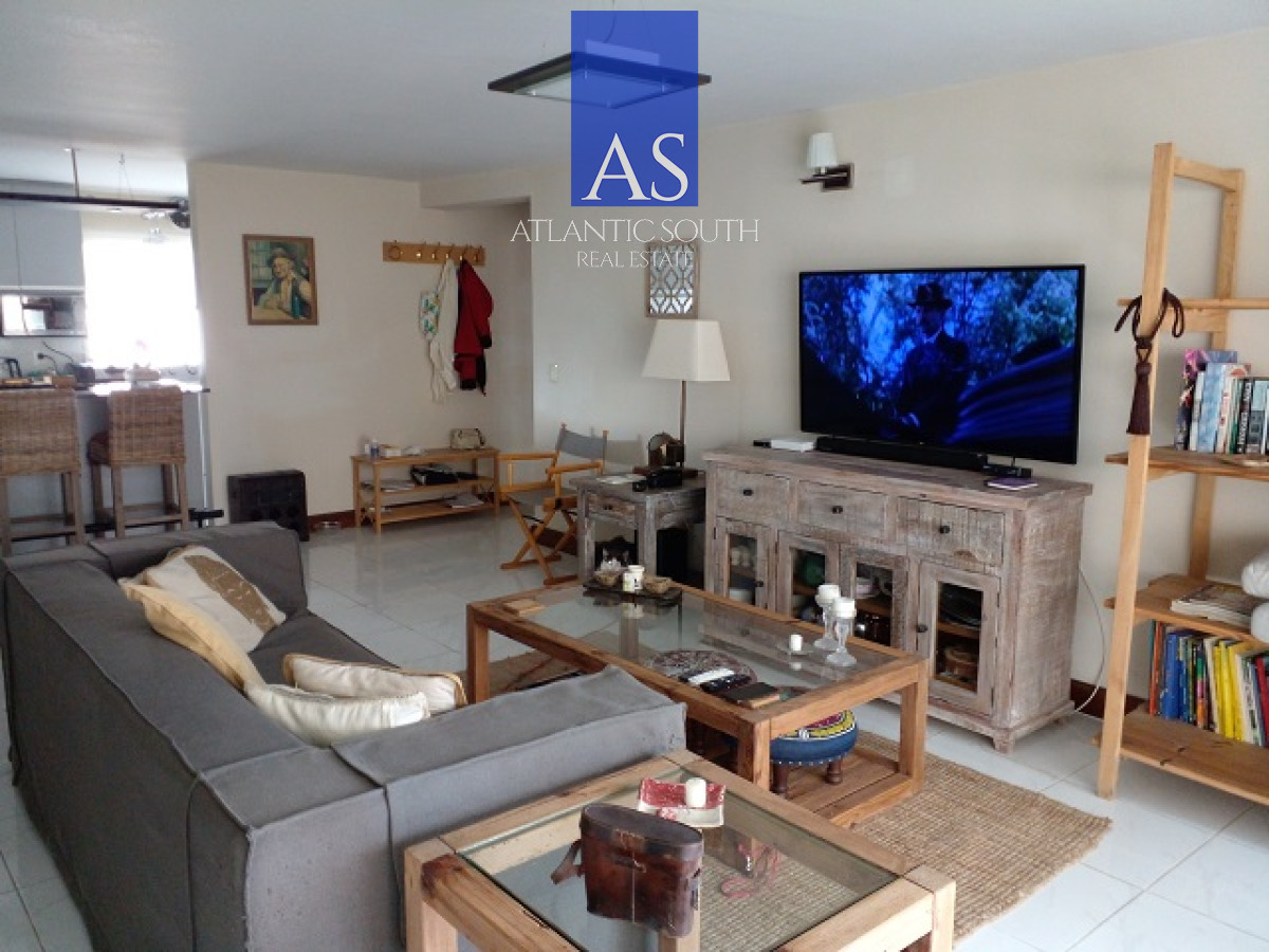Apartamento ID.4654 - Apartamento moderno 3 dormitorios frente al mar primera línea Playa Mansa Pinares Punta del Este