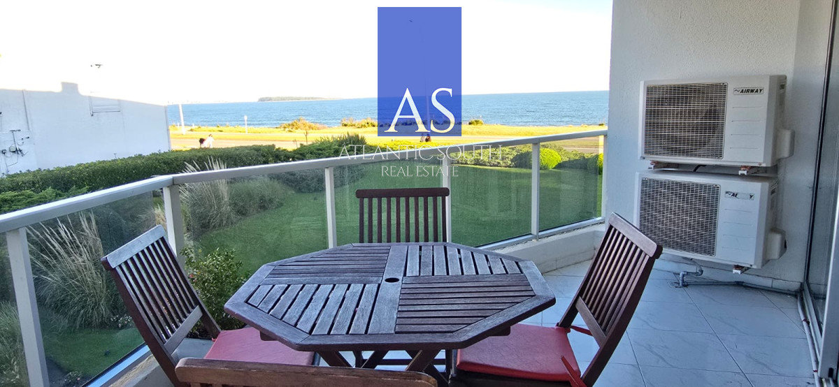Apartamento ID.4496 - Apartamento 3 dormitorios frente al mar Playa Mansa Pinares moderno con cochera