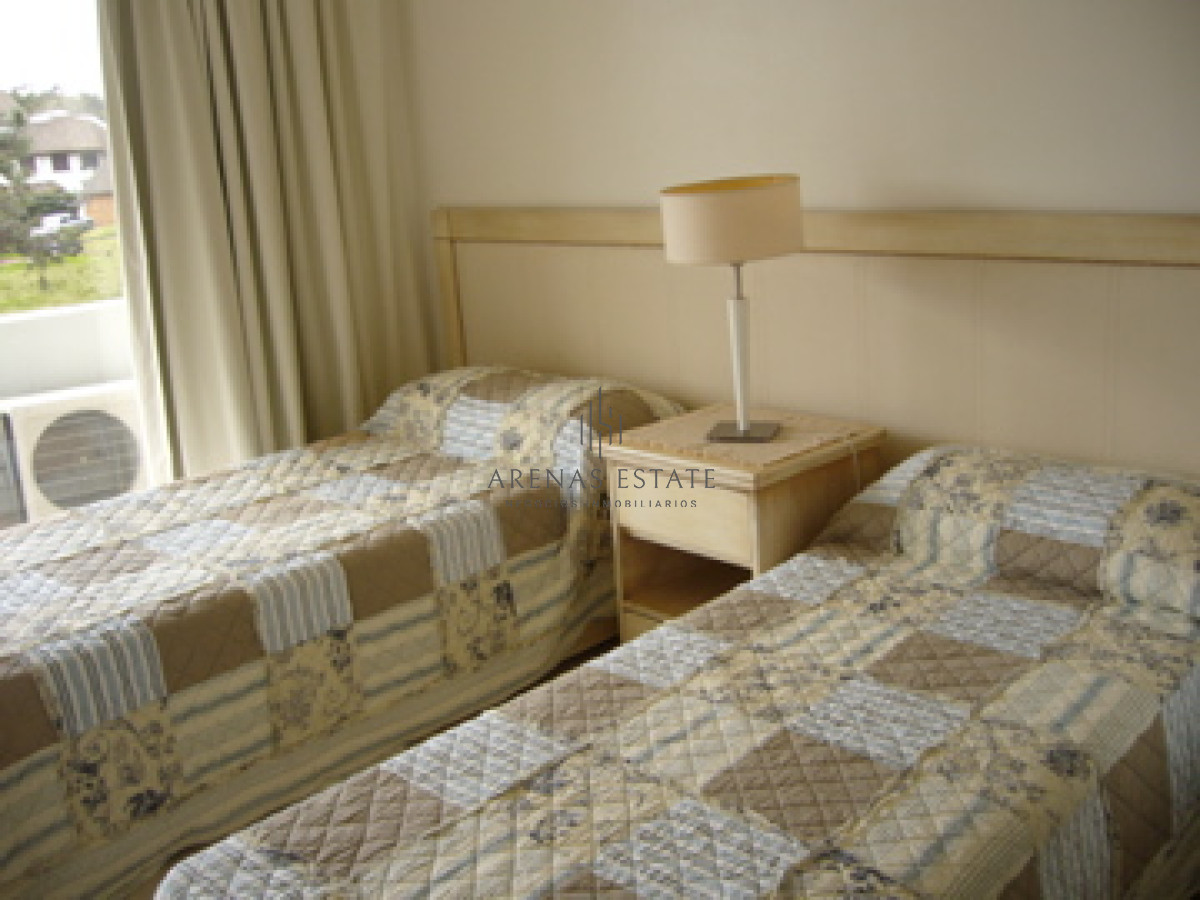 Apartamento ID.1992 - Apartamento en venta  primera linea de la Mansa , Punta del Este