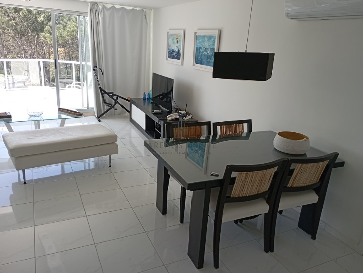 Apartamento ID.3271 - Amplio apartamento 2 dormitorios, 2 baños, vista a la mansa