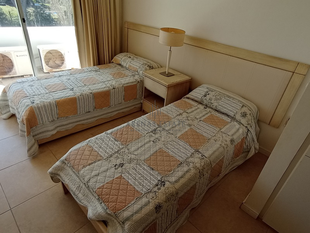 Apartamento ID.1992 - Apartamento en venta  primera linea de la Mansa , Punta del Este
