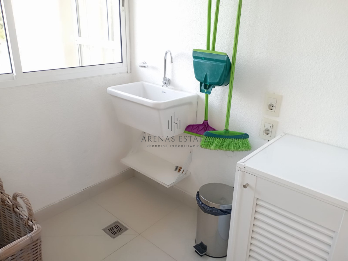 Apartamento ID.3356 - Apartamento en venta de 3 dormitorios en Punta del Este 