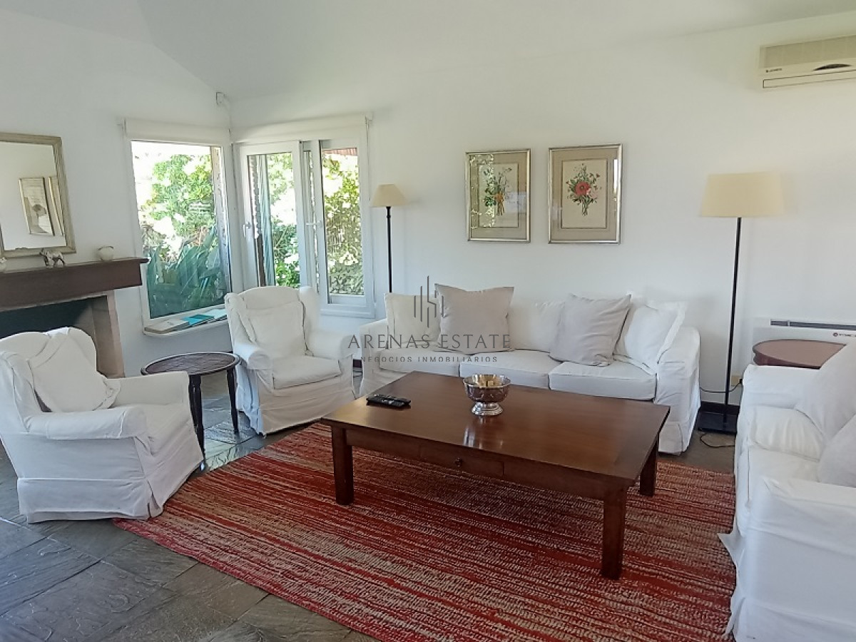 Casa ID.3582 - Casa en venta en Rincon del Indio 