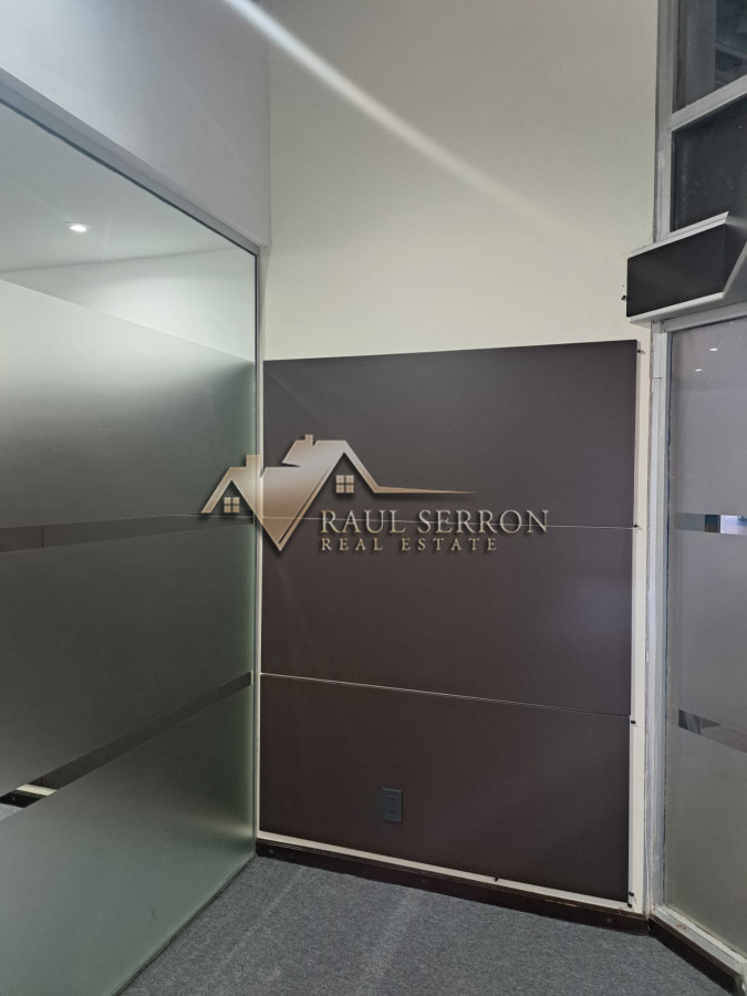Local Comercial ID.2799 - ALQUILER DE LOCAL EN GORLERO PUNTA DEL ESTE