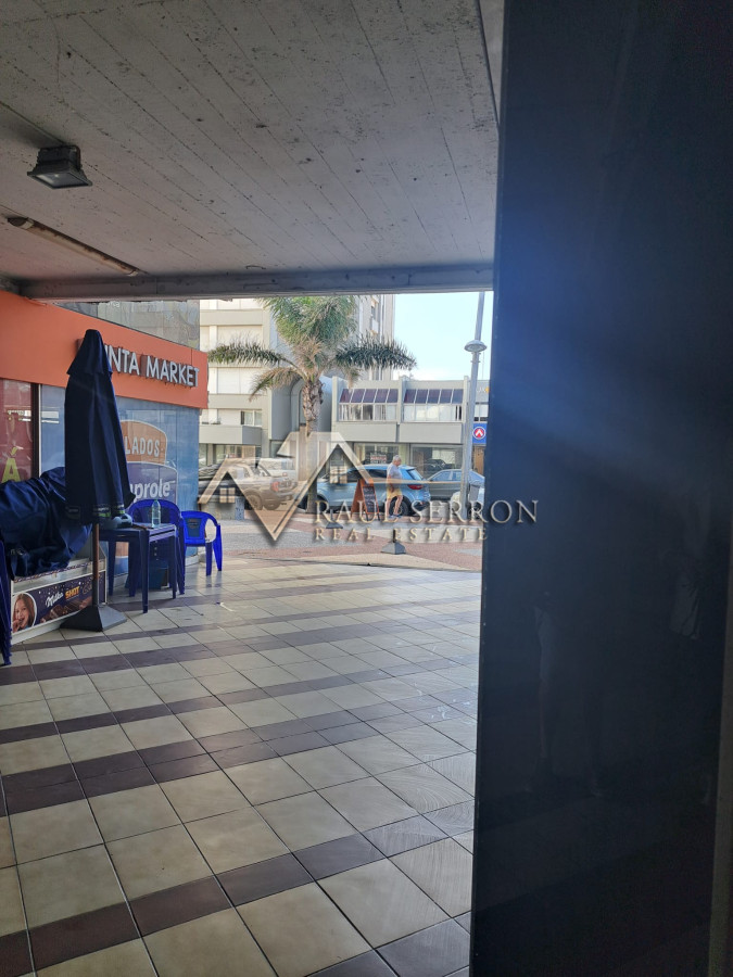 Local Comercial ID.2799 - ALQUILER DE LOCAL EN GORLERO PUNTA DEL ESTE