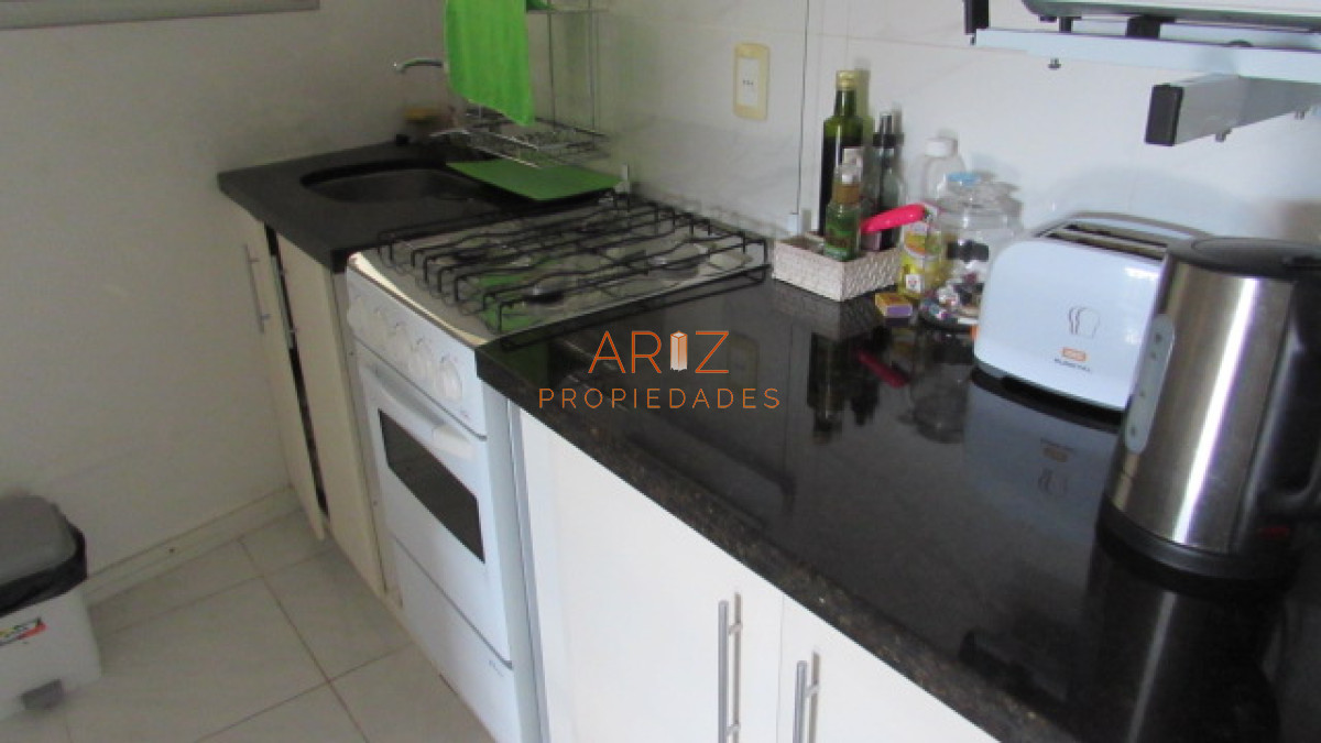 Apartamento ID.2251 - Venta apartamento 2 dormitorios 1 baño planta baja primera linea mansa