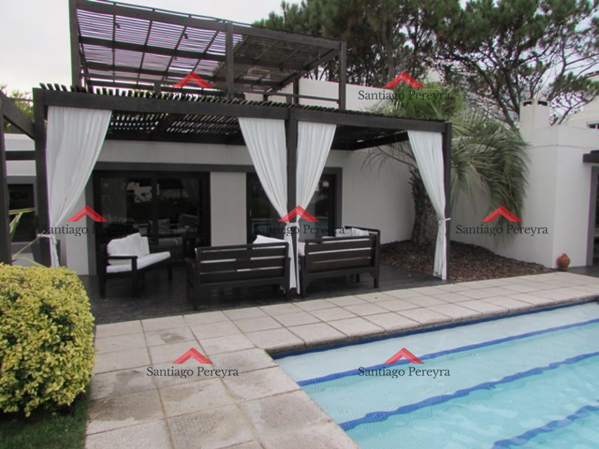 Apartamento ID.17115 - Si te gusta despertar en un departamento frente al mar con vistas al puerto e Isla Gorriti ésta es tu próxima inversión
