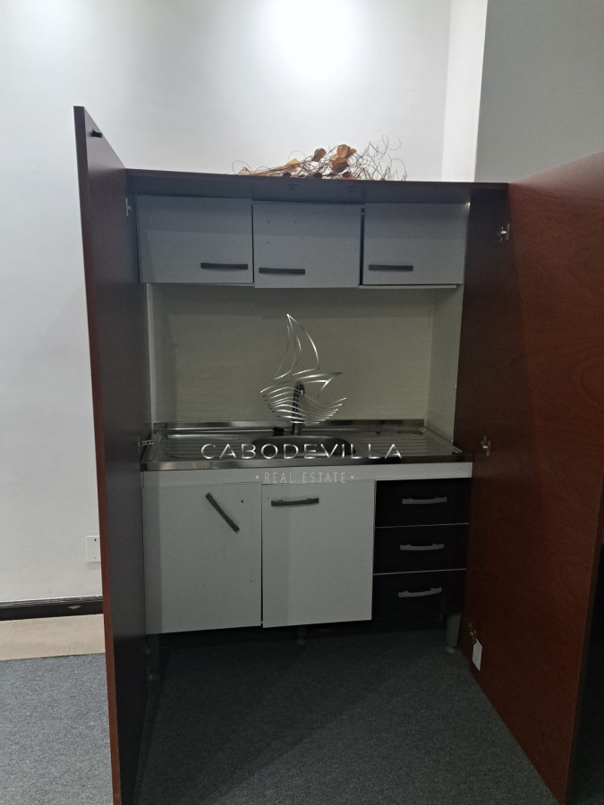 Local Comercial ID.601 - Venta y alquiler local comercial Punta del Esta 