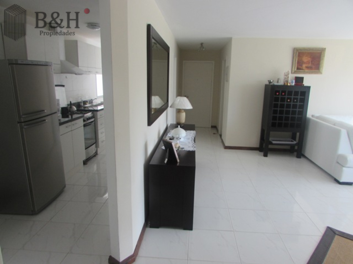 Apartamento ID.7454 - Si te gusta despertar en un departamento frente al mar con vistas al puerto e Isla Gorriti ésta es tu próxima inversión