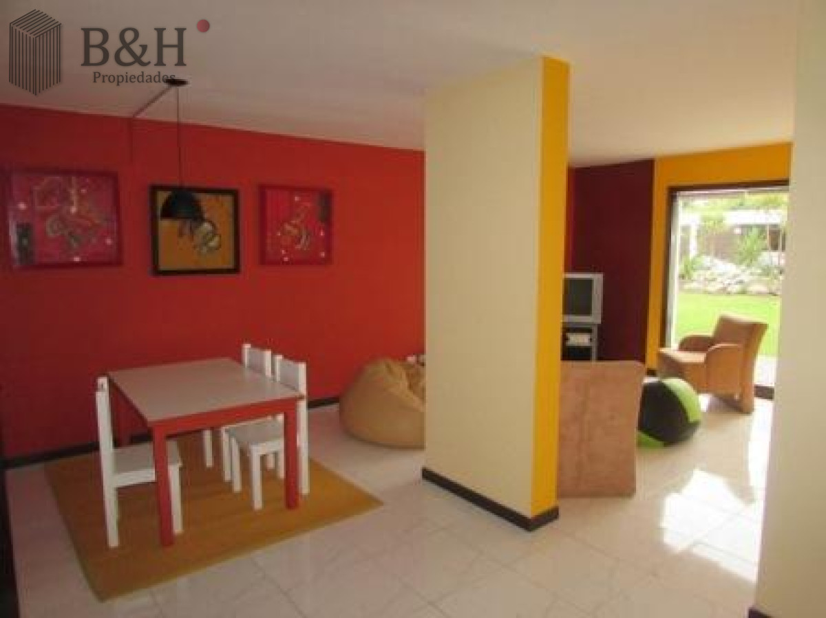 Apartamento ID.7454 - Si te gusta despertar en un departamento frente al mar con vistas al puerto e Isla Gorriti ésta es tu próxima inversión