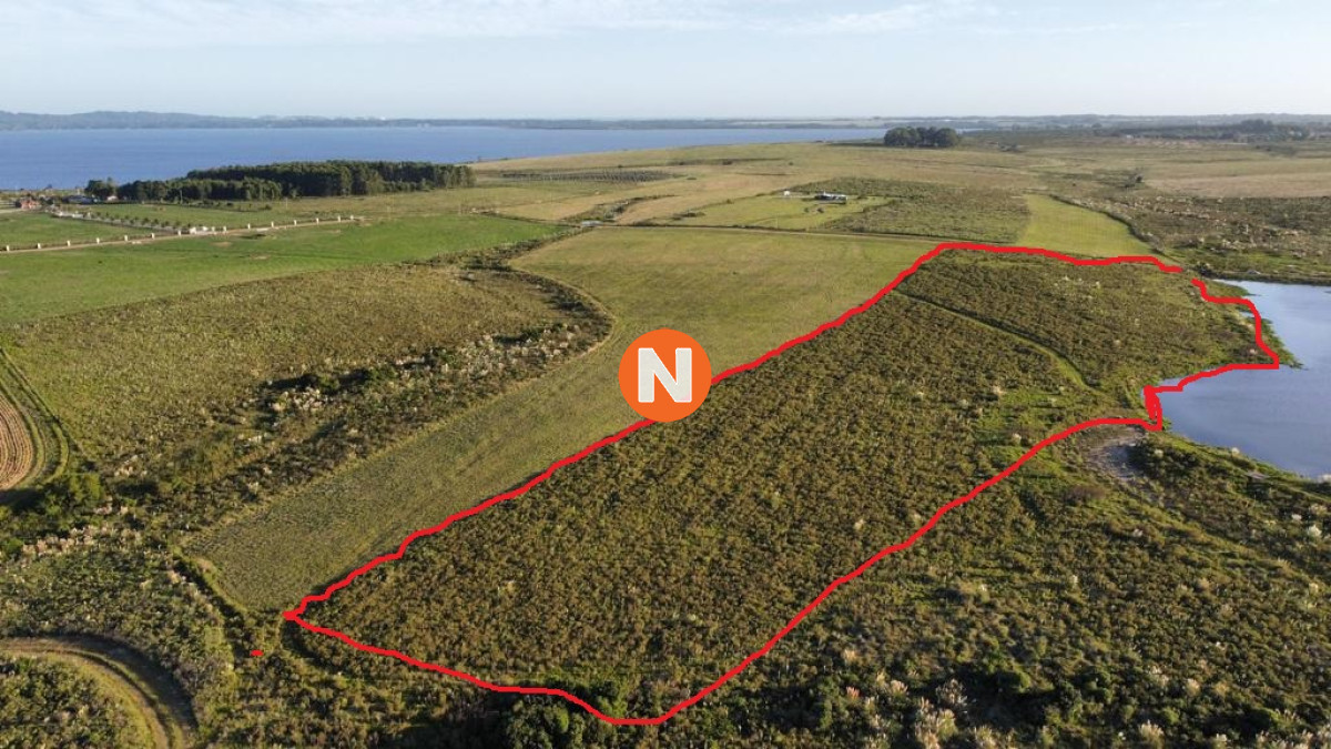 Chacra Ref.223869 - Entorno panorámico con costas sobre lago