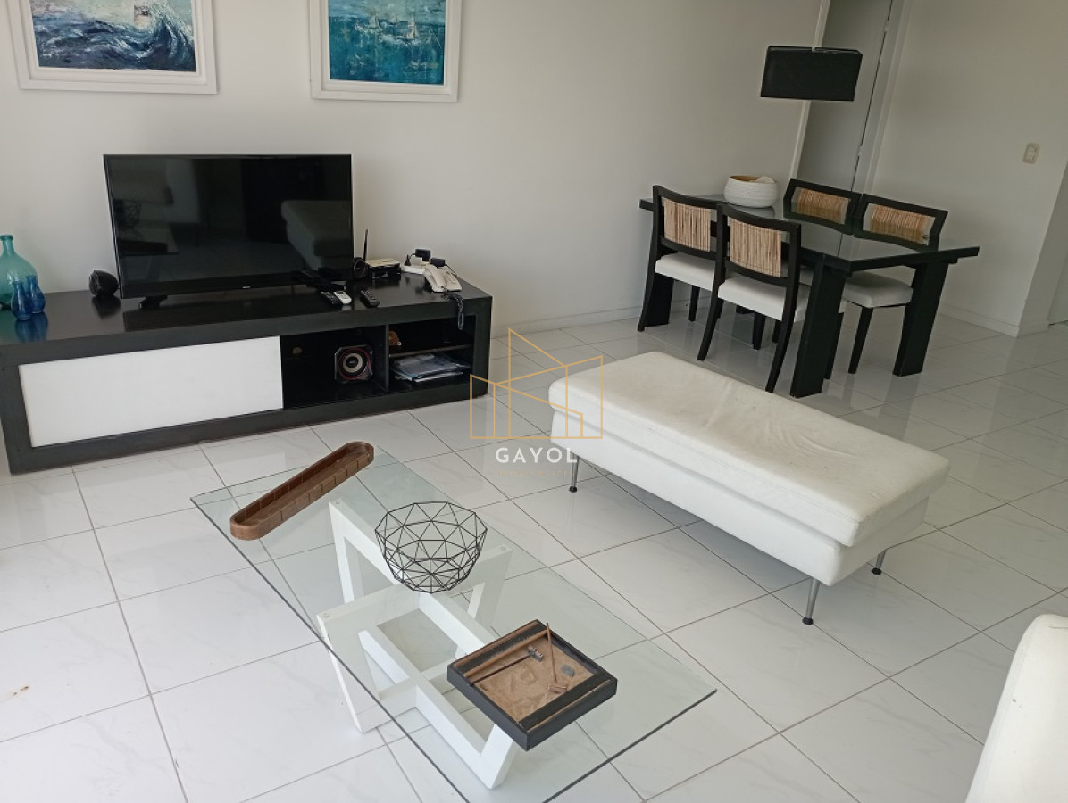 Apartamento ID.972 - Amplio apartamento 2 dormitorios, 2 baños, vista a la mansa