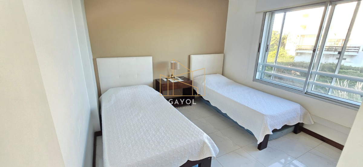 Apartamento ID.1229 - Si te gusta despertar en un departamento frente al mar con vistas al puerto e Isla Gorriti ésta es tu próxima inversión