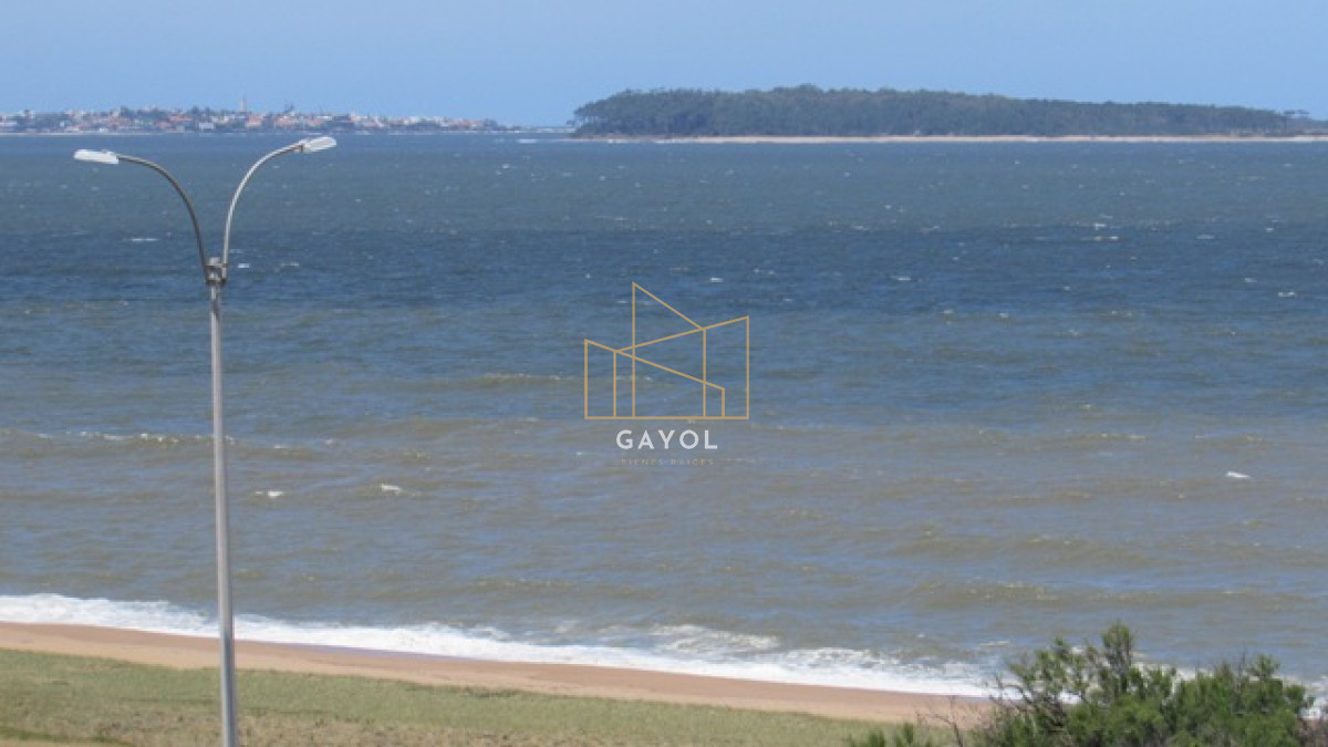 Apartamento ID.972 - Amplio apartamento 2 dormitorios, 2 baños, vista a la mansa