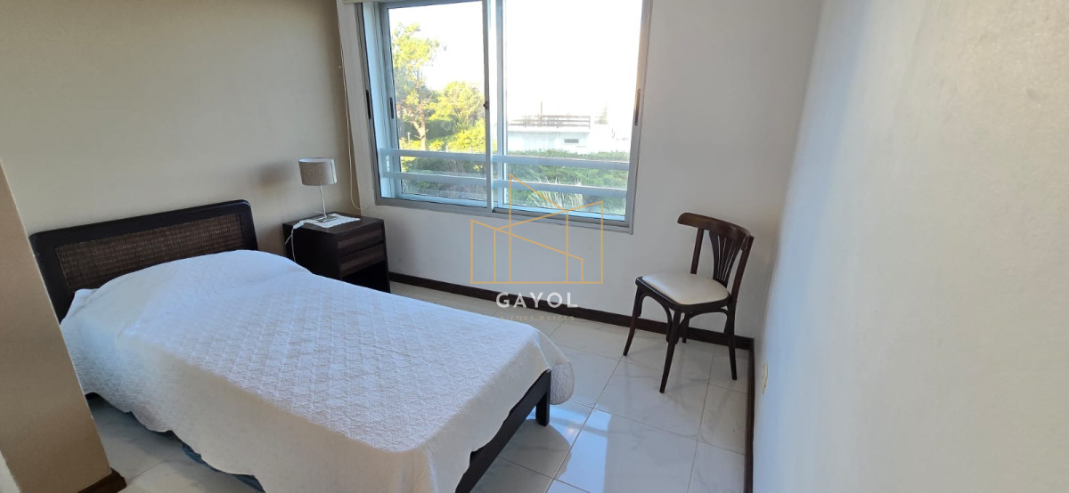 Apartamento ID.1229 - Si te gusta despertar en un departamento frente al mar con vistas al puerto e Isla Gorriti ésta es tu próxima inversión