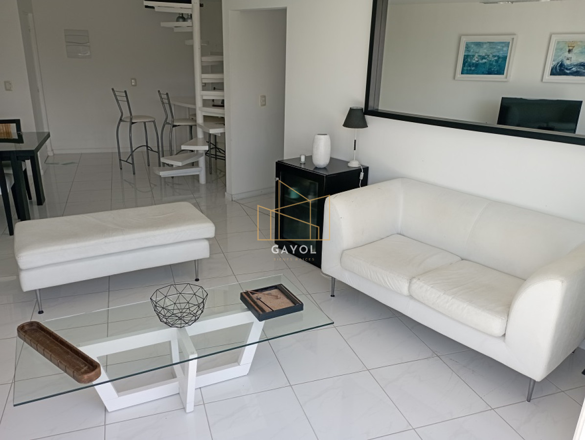 Apartamento ID.972 - Amplio apartamento 2 dormitorios, 2 baños, vista a la mansa