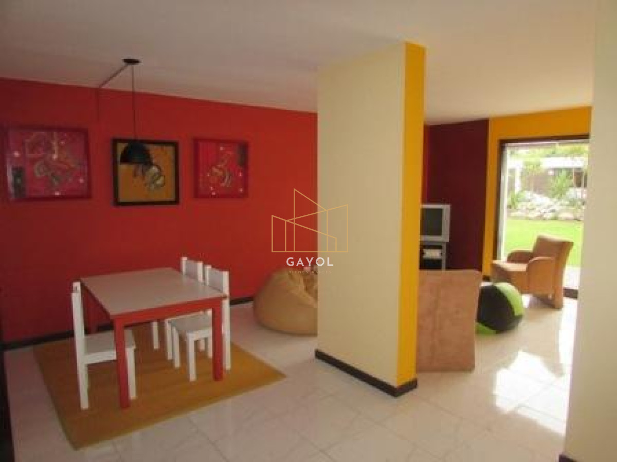 Apartamento ID.1229 - Si te gusta despertar en un departamento frente al mar con vistas al puerto e Isla Gorriti ésta es tu próxima inversión