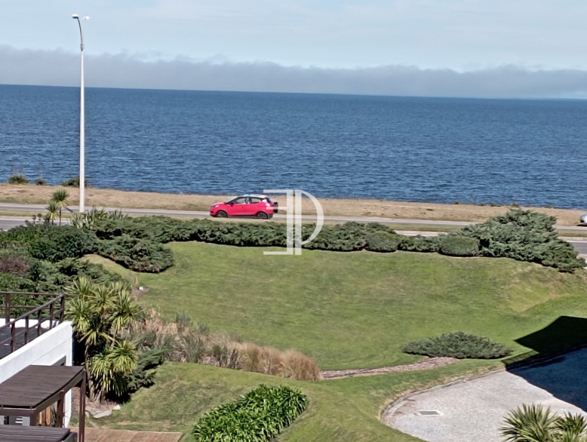 Apartamento ID.462 - Amplio apartamento 2 dormitorios, 2 baños, vista a la mansa