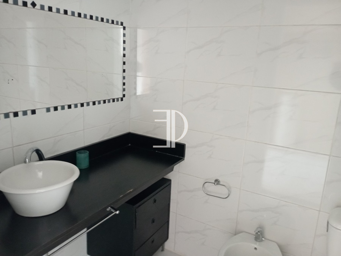 Apartamento ID.462 - Amplio apartamento 2 dormitorios, 2 baños, vista a la mansa