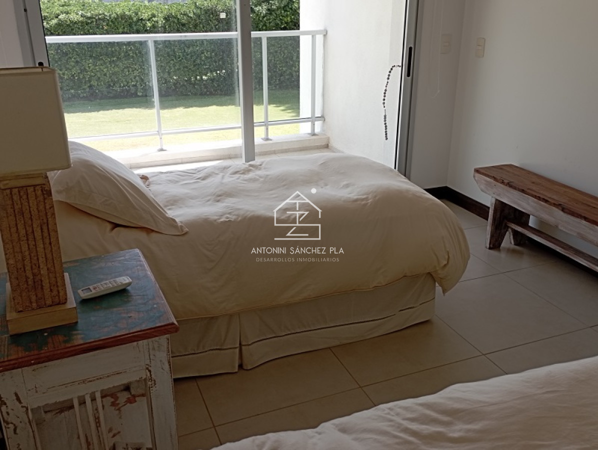 Apartamento ID.3360 - Venta Apartamento 3 Dormitorios Mansa Punta del Este