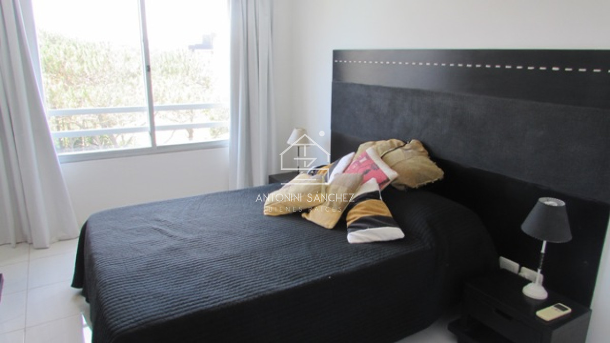 Apartamento ID.1953 - Amplio apartamento 2 dormitorios, 2 baños, vista a la mansa