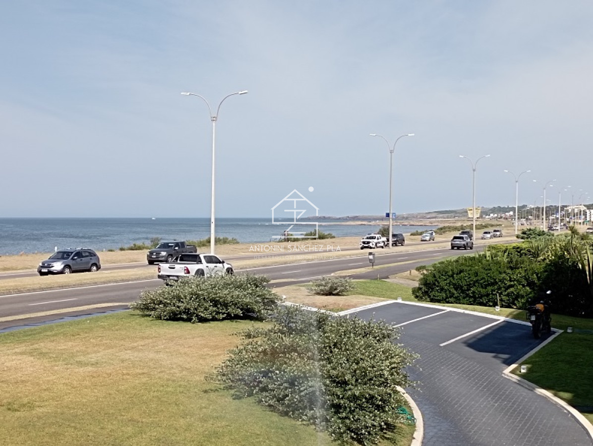 Apartamento ID.3360 - Venta Apartamento 3 Dormitorios Mansa Punta del Este