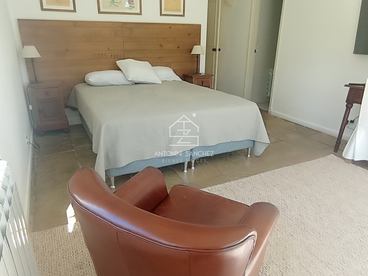 Casa ID.2114 - Gran casa reciclada a metros del mar con una linda vista del mar en Rncón del Indio 