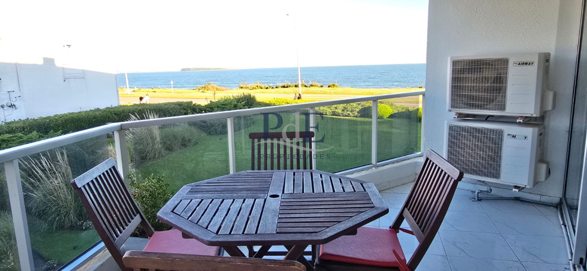 Apartamento frente al mar con vista al puerto e Isla Gorriti en venta!! - Imagen 2