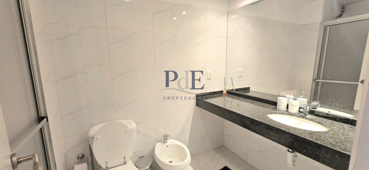Apartamento frente al mar con vista al puerto e Isla Gorriti en venta!! - Imagen 18
