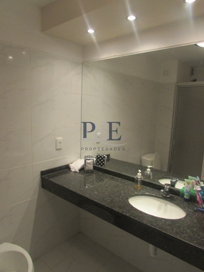 Apartamento frente al mar con vista al puerto e Isla Gorriti en venta!! - Imagen 10