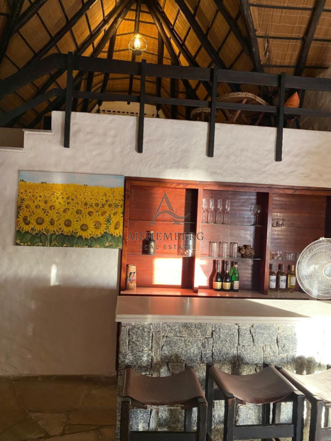 Casa ID.5641 - casa en venta pinares frente a la laguna 