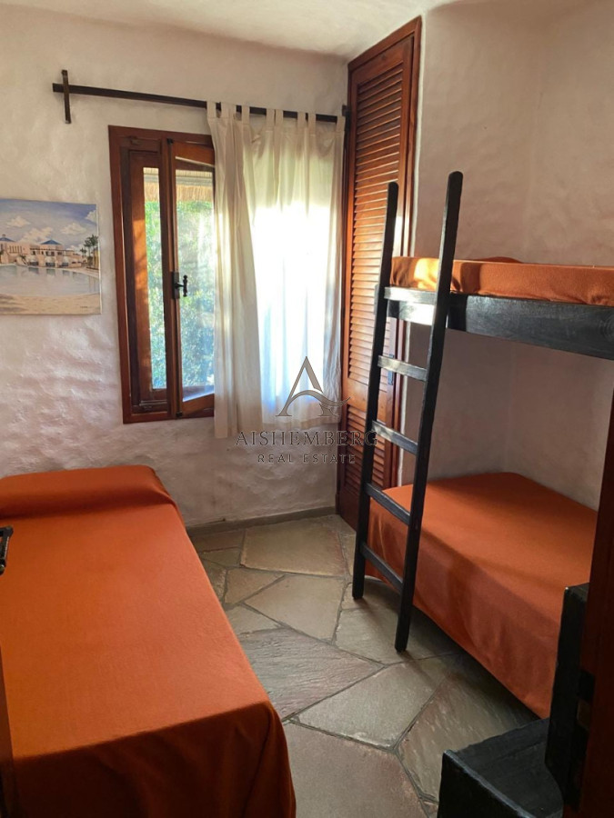 Casa ID.5641 - casa en venta pinares frente a la laguna 