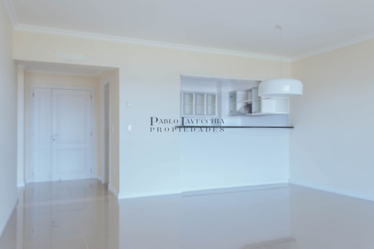 Apartamento ID.223 - Venta de Apartamento 2 DORMITORIOS  en Playa Mansa, Punta del Este