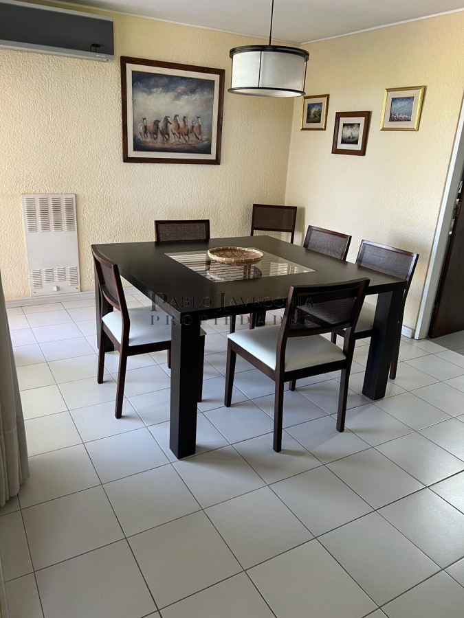 Apartamento ID.218 - Amplio apartamento 4 dormitorios. 3 baños y terraza
