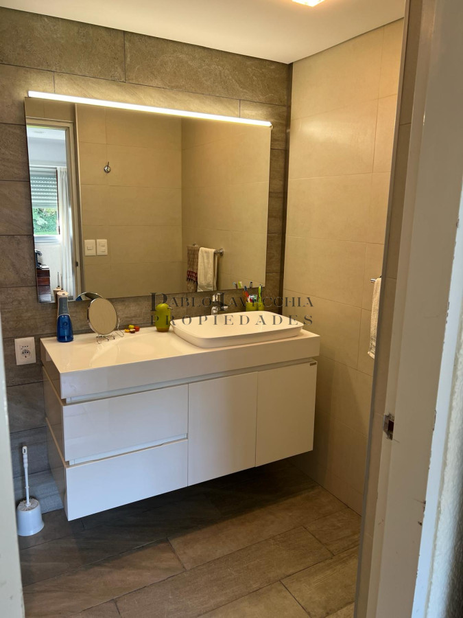 Apartamento ID.218 - Amplio apartamento 4 dormitorios. 3 baños y terraza