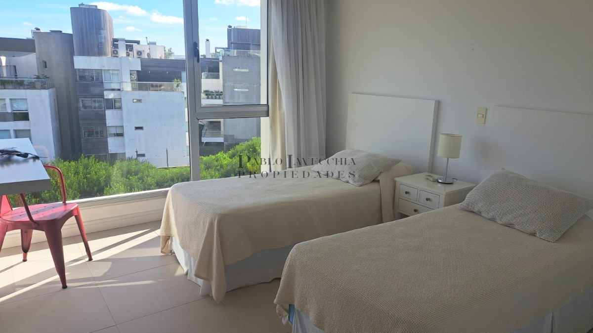 Apartamento ID.327 - Apartamento 4 dormitorios en suite frente a Playa Brava