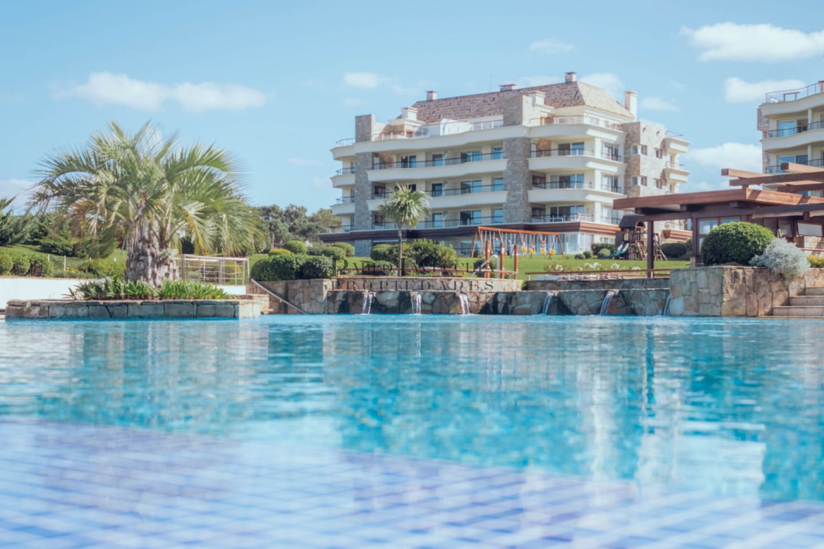 Apartamento ID.224 - Venta de Apartamento 2 DORMITORIOS  en Playa Mansa, Punta del Este